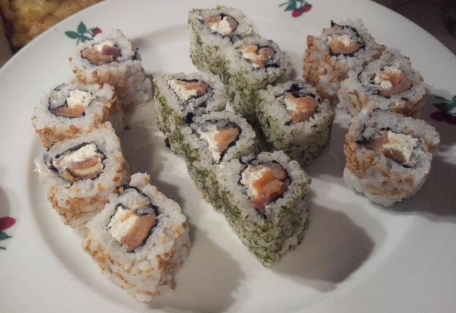 Maki au saumon fumé de Norvège, fromages ail et fines herbes