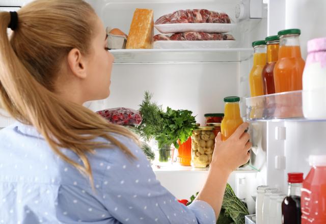 Quels aliments conserver dans la porte du réfrigérateur ?