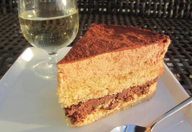 Gâteau au vin blanc, praliné et mousse spéculoos