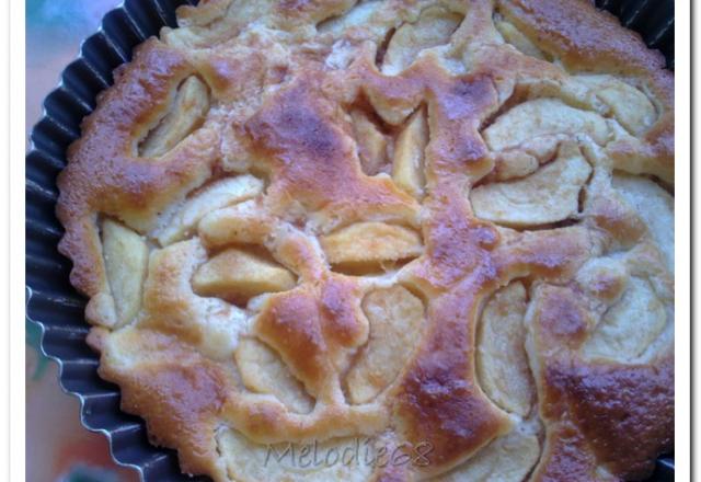 Gâteau rustique aux pommes traditionnel