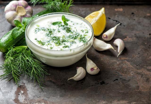 Ce chimiste dévoile l’erreur à ne surtout pas faire pour obtenir une bonne sauce au yaourt