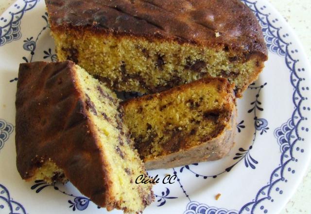 Gâteau avec les restes de chocolats de Pâques ou de Noël