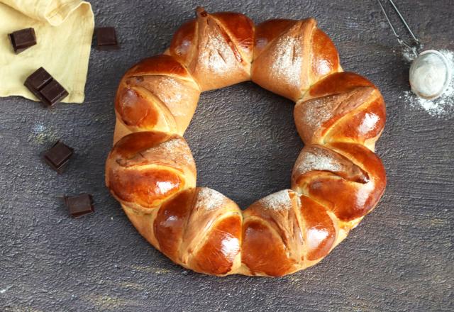 Brioche couronne en forme de fleur