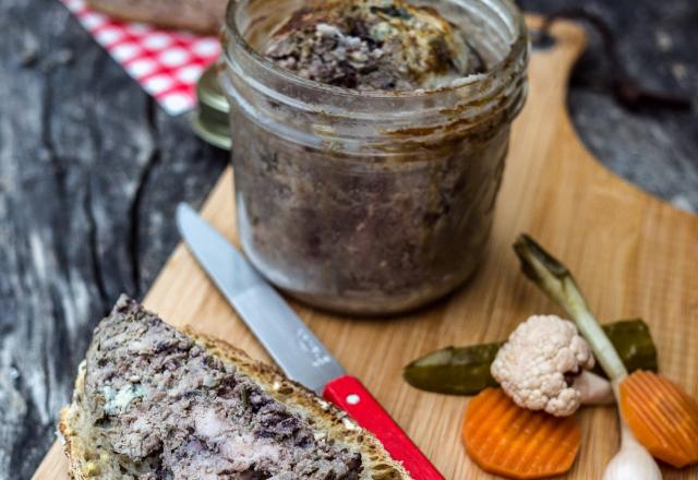 Terrine de campagne au Roquefort Papillon