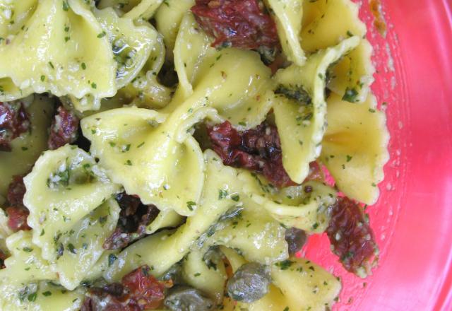 Salade de farfalle à la sicilienne