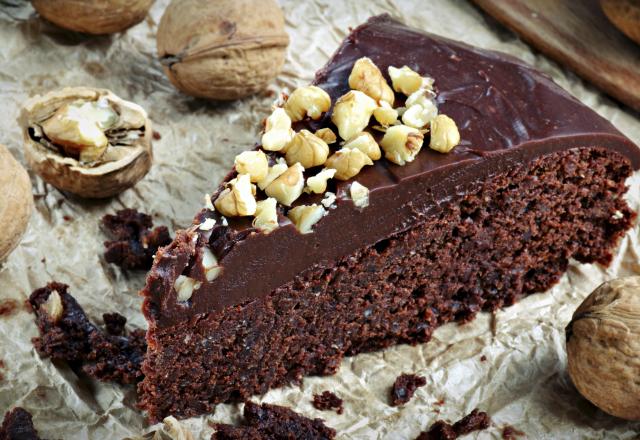 Gâteau au chocolat et aux noix