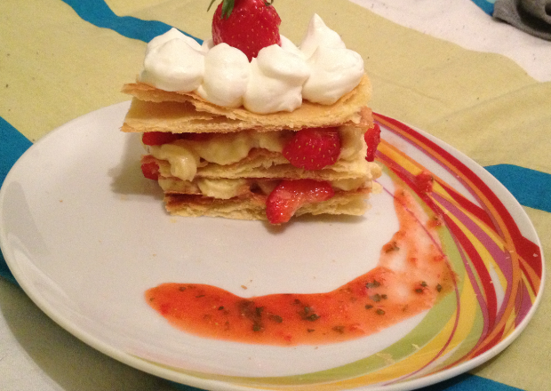 Millefeuille rhubarbes gingembre et fraises label rouge