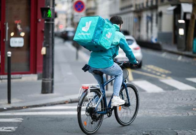 Ni burger, ni pizza : Deliveroo dévoile le plat le plus populaire à la livraison en France