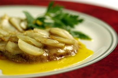 Foie gras aux écailles d'ail rose de Lautrec