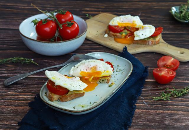 Tartines à l'ail et oeuf poché