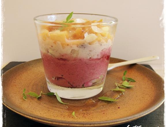 Verrine mousse de betterave, mousse d'ail au chutney de figues, melon et caramel d'ail