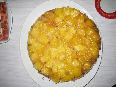 Gâteau à l'ananas et à la cannelle