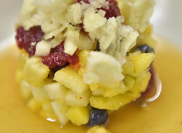 Minestrone de fruits, granité de thé aux fleurs