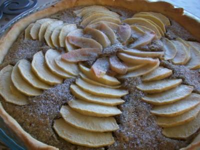 Tarte à la pomme et à la noisette