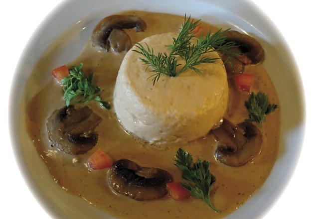 Mousse de saumon à la sauce de champignon