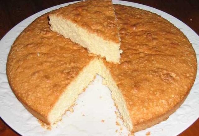 Gâteau au yaourt (mesure au pot)