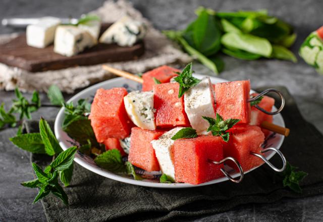 Brochettes de pastèque et feta