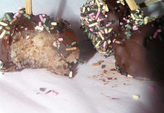 Cake pops de quatre-quarts au Nutella 