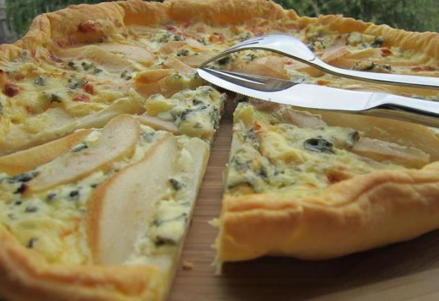 Tarte fine aux poires et à la fourme d'Ambert