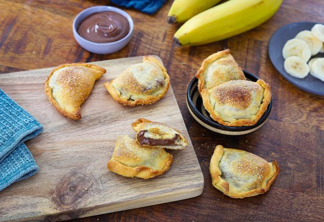 Chaussons fourrés à la pâte à tartiner et banane