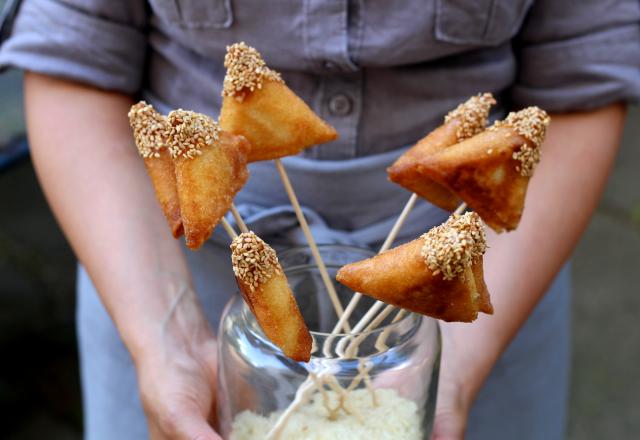 Sucettes de samossas sucrées au riz