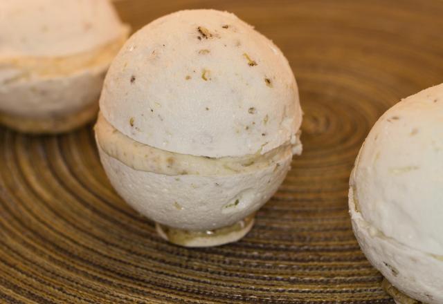 Sphère meringuée et sa mousse aux marrons