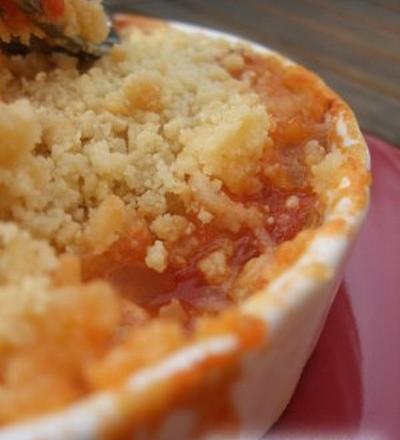 Crumble de tomates au cumin et à la mozzarella