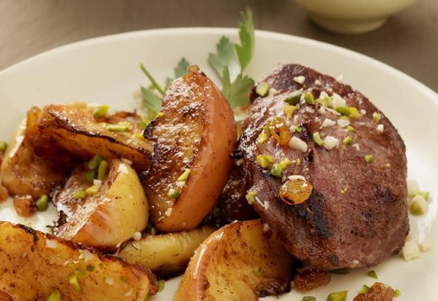 Joues de porc et pommes aux mendiants