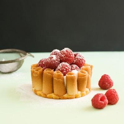 Tartelettes de cigarettes russes Delacre à la rose et aux framboises