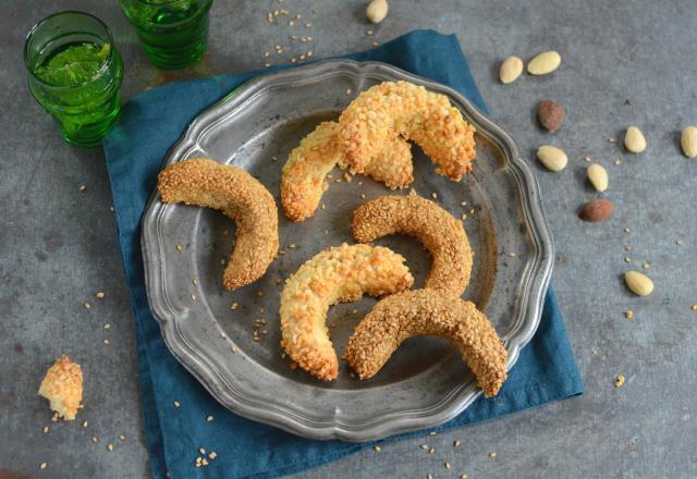 Croissants aux amandes et graines de sésame