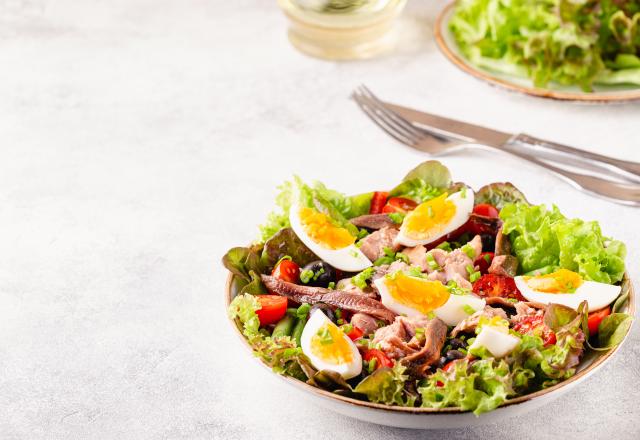 Salade niçoise traditionnelle