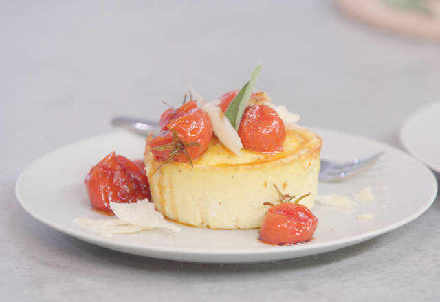 Petits flans au Grana Padano et à la sauge