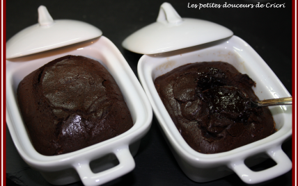 Petite cocotte de chocolat mi-cuit