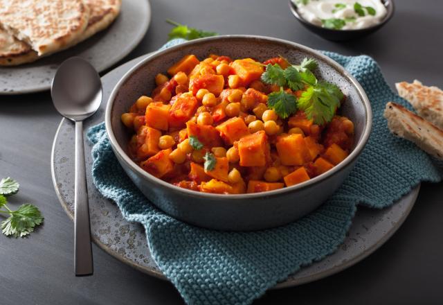 Cette recette de curry de pois chiches et patates douces économique va plaire à toute la famille