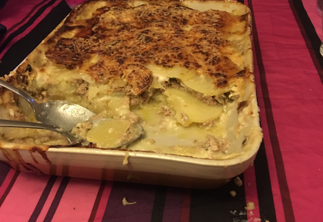 Gratin de pommes de terres au thon