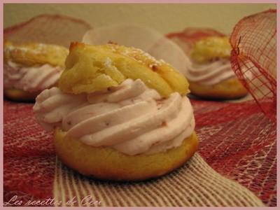 Petits choux à la mousse de fraise