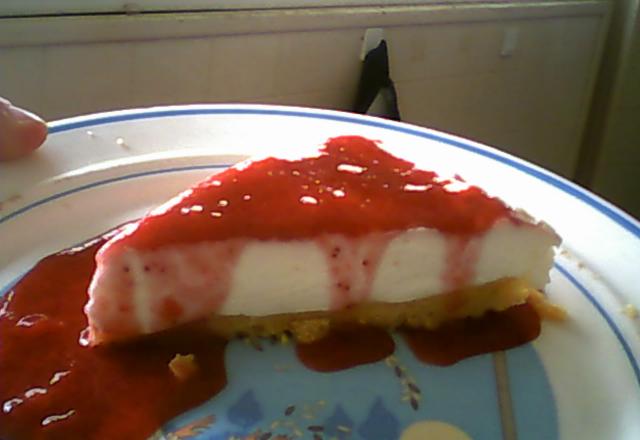 Cheesecake ricotta-mascarpone, coulis de fraises des bois & framboises