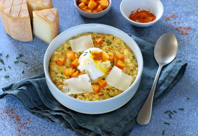 Porridge salé au potimarron rôti, fromage Pur Brebis Pyrénées et oeuf poché