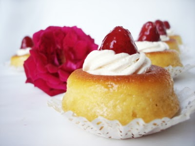 Mini savarin aux fraises