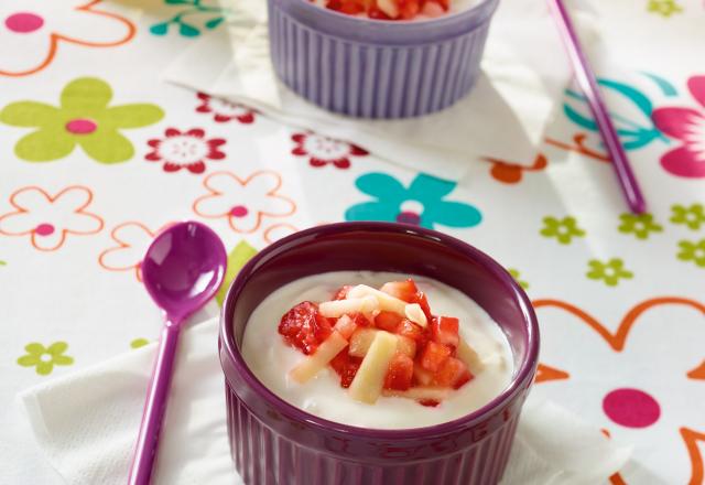 Fromage blanc aux fraises et aux pommes