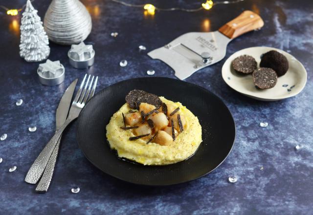 Noix de Saint-Jacques à la truffe noire Henras et sa polenta crémeuse