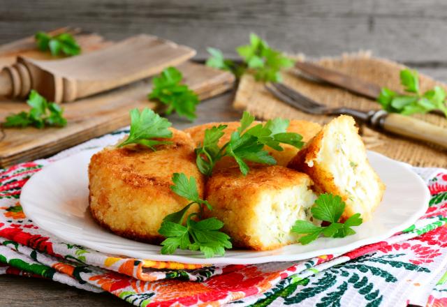 “Validées par ma fille anti-légumes” : ces croquettes de chou-fleur au parmesan feront l’unanimité chez vous !