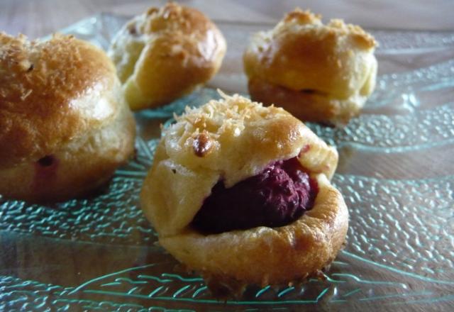 Chouquettes framboises et noix de coco