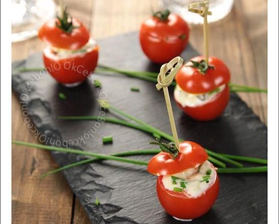 Tomates cerises à la Fourme d'Ambert et aux escargots