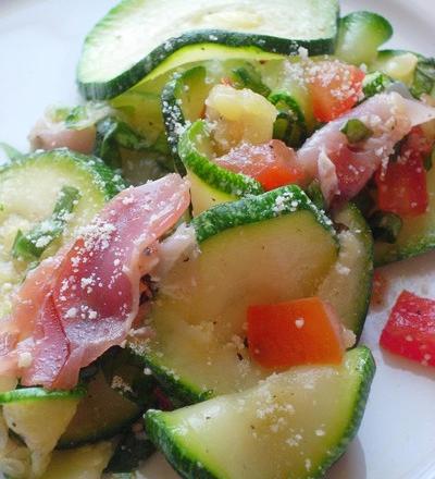 Salade de courgette aux saveurs italiennes