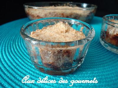 Crumble à l'ananas et noix de coco