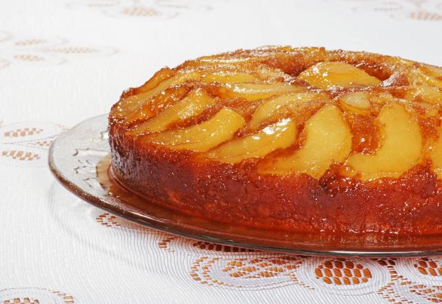 Gâteau de semoule aux pommes caramélisées