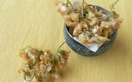 Beignets de fleurs d'acacia facile