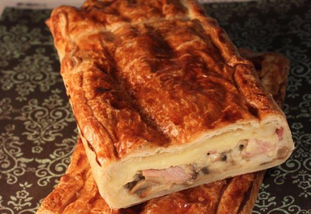 Feuilleté au jambon, aux champignons et à l'emmental