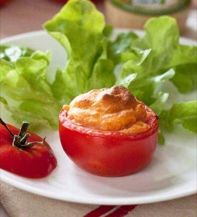 Tomates soufflées à la tomate